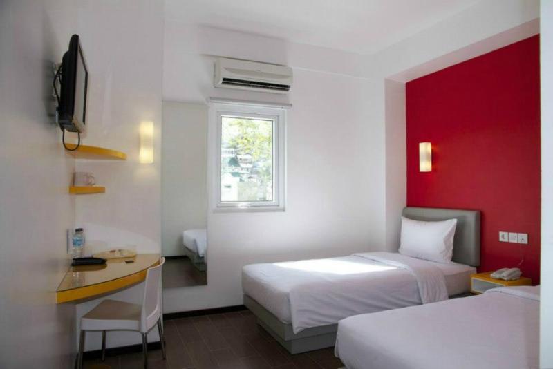 Amaris Hotel Thamrin City Giacarta Esterno foto