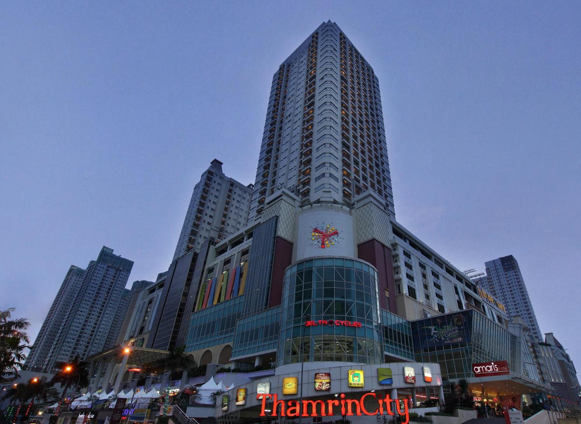 Amaris Hotel Thamrin City Giacarta Esterno foto