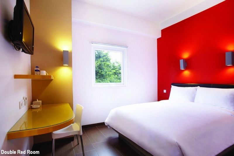Amaris Hotel Thamrin City Giacarta Esterno foto